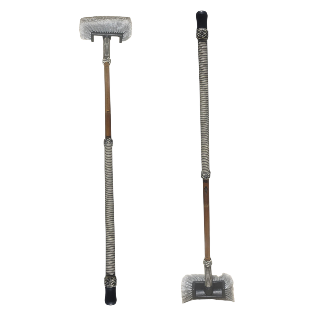 THE WHITE CALCUTTA DECK BRUSH Grey/White